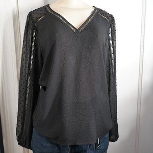 Embroidered Clip Dot Sleeve Top Size: S TALL